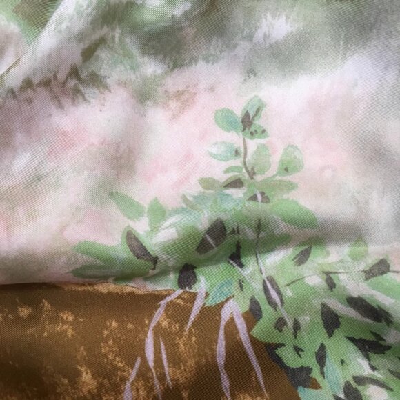 Giant square Acinonyx jubatus cheetah Wash Silk Twill Scarf 140 cm - Picture 4 of 7